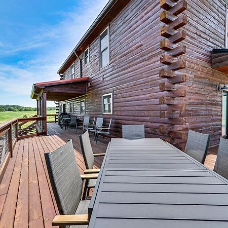 Scenic Getaway With Deck 7 Mi To Mammoth Cave Park! Villa Brownsville Eksteriør billede