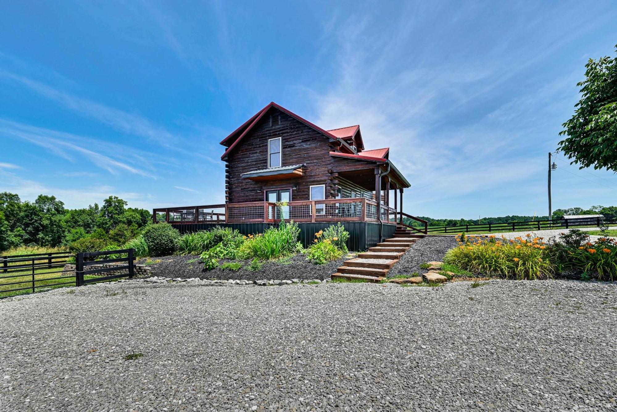 Scenic Getaway With Deck 7 Mi To Mammoth Cave Park! Villa Brownsville Eksteriør billede